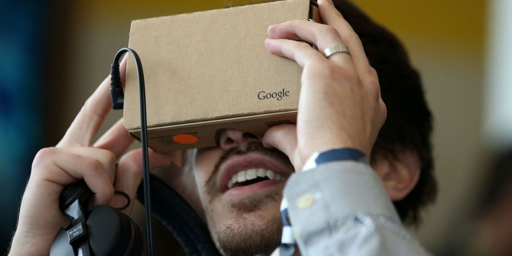 Dispozitivele Google Cardboard